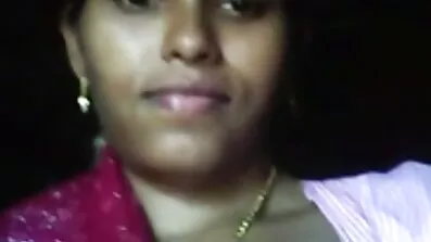 স্টকিংস মধ্যে বাংলা বাসর রাত সেক্স ভিডিও শ্যামাঙ্গিণী যৌনতা এবং প্রচণ্ড উত্তেজনা জন্য তার ভিজা crotch উন্মুক্ত