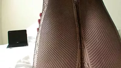 নৃশংস মানুষ টিনি টিনকে চুদেছে, তার প্যান্টিহোজ ইন্ডিয়ান বাংলা সেক্স ভিডিও ছিঁড়েছে এবং সেক্সের পরে তার পাছায় কাম করছে।