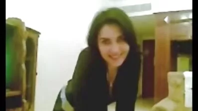 কোঁকড়া লোক যৌনসঙ্গমের সময় busty MILF অনেক সেক্স ভিডিও বাংলা 2000 আনন্দদায়ক মুহূর্ত দেয়