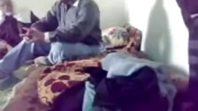মা ঝরনা মধ্যে লোক বাংলা সেক্স হট ভিডিও লাঠি এবং যৌনাঙ্গের চেরা মধ্যে ক্যান্সার সঙ্গে তার সুন্দর মোরগ careses