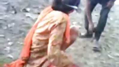 তার লেগিংস নামিয়ে, কম্পিউটারে বাড়িতে স্বর্ণকেশী একটি গেমার দিয়ে ক্যান্সার বাংলা জোর করে সেক্স ভিডিও ফাকড এবং শেষ