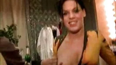 বড় boobs সঙ্গে ব্যবসা শ্যামাঙ্গিণী একটি হোটেলে একটি কুরিয়ার বাংলা রোমান্টিক সেক্স ভিডিও seduces
