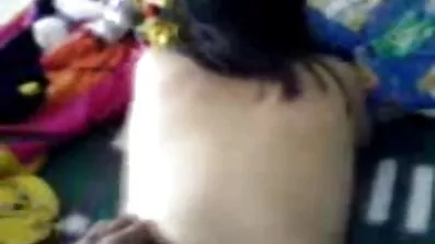 রাশিয়ান সেক্রেটারি সর্বদা বসের বড় শিশ্ন চুষতে প্রস্তুত বাংলা সেকস ভিডিও