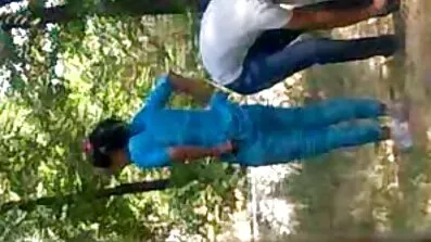 স্টকিংস পরা একটি শ্যামাঙ্গিনী ক্যান্সার এবং ডবল অনুপ্রবেশ থেকে বাংলাদেশী নায়িকাদের সেক্স ভিডিও groans সঙ্গে তার প্রেমীদের সামনে দাঁড়িয়ে আছে