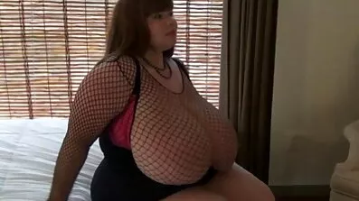 Busty MILF সেক্স চেয়েছিলেন এবং বাংলাচুদাচুদি বিএফ একটি প্রতিবেশী দম্পতির লেজ উপর পড়ে