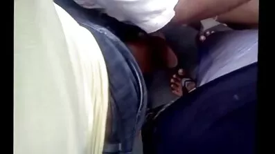 রাশিয়ান সুন্দরী একটি বাড়িতে তৈরি ব্লোজব বাংলা কথা সেক্স ভিডিও এবং একটি ভিডিও ক্যামেরায় সেক্স করতে রাজি হয়েছিল।